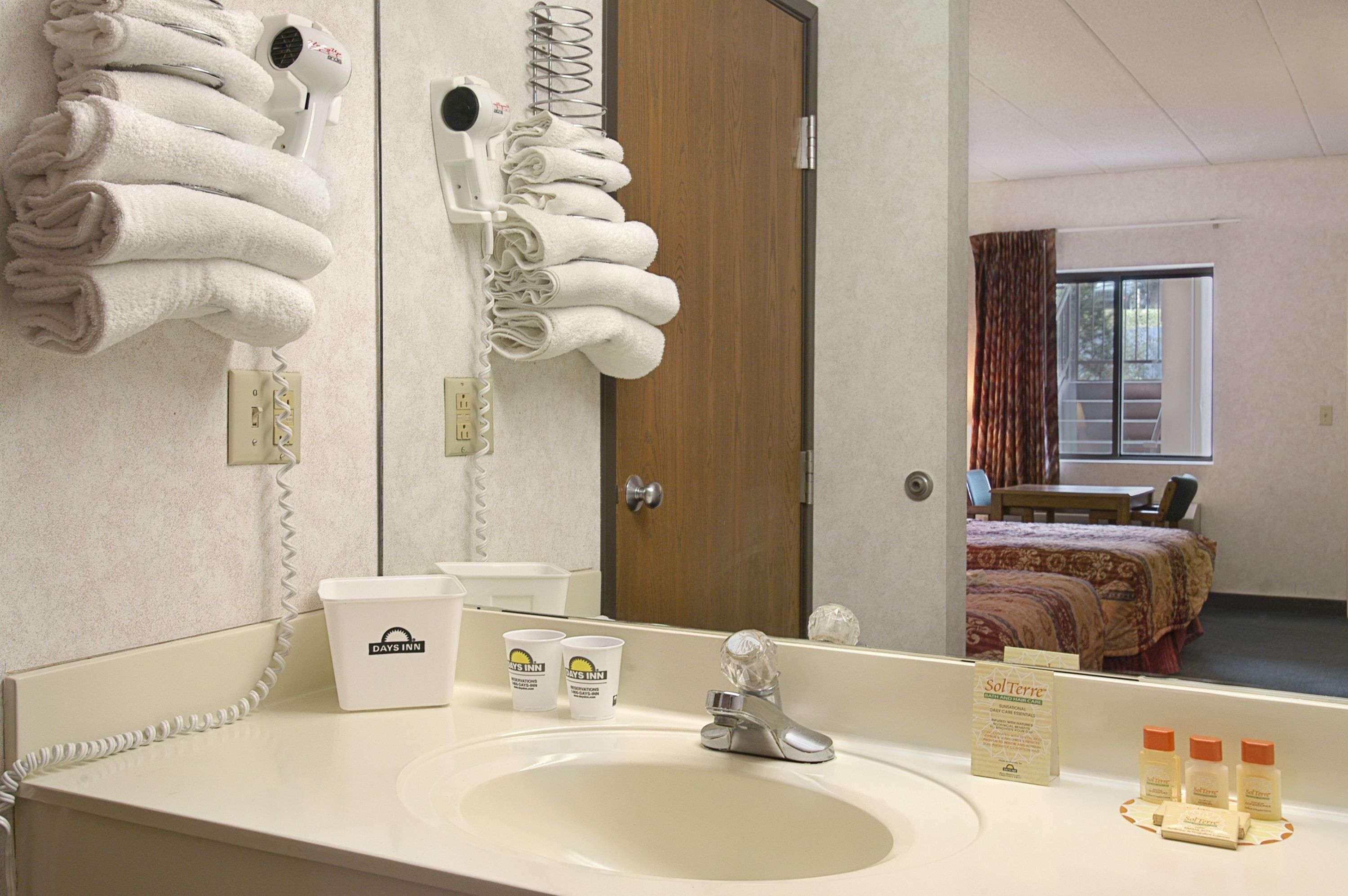 Days Inn By Wyndham Morehead Luaran gambar