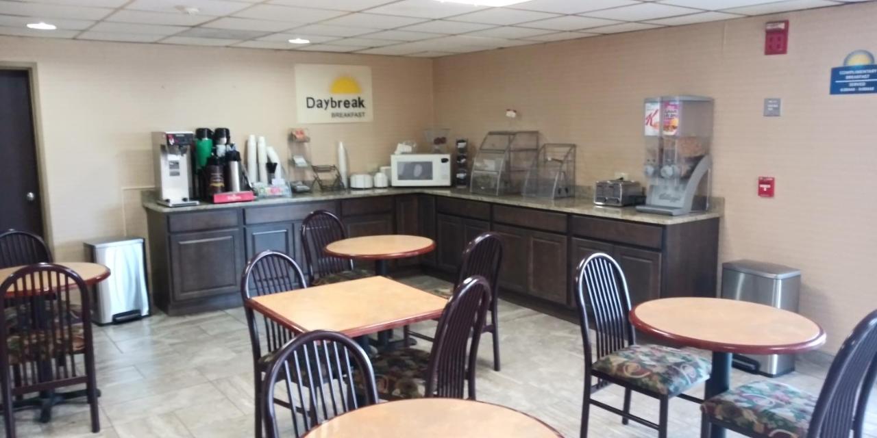 Days Inn By Wyndham Morehead Luaran gambar